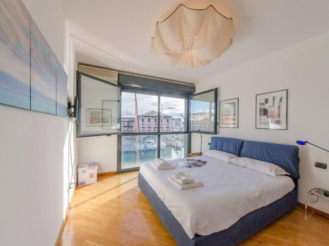 Joivy Exclusive Seaview Flat For 4, In Central Genoa Apartman Kültér fotó