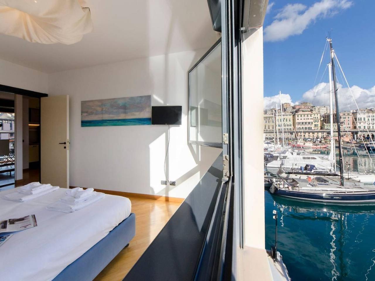 Joivy Exclusive Seaview Flat For 4, In Central Genoa Apartman Kültér fotó